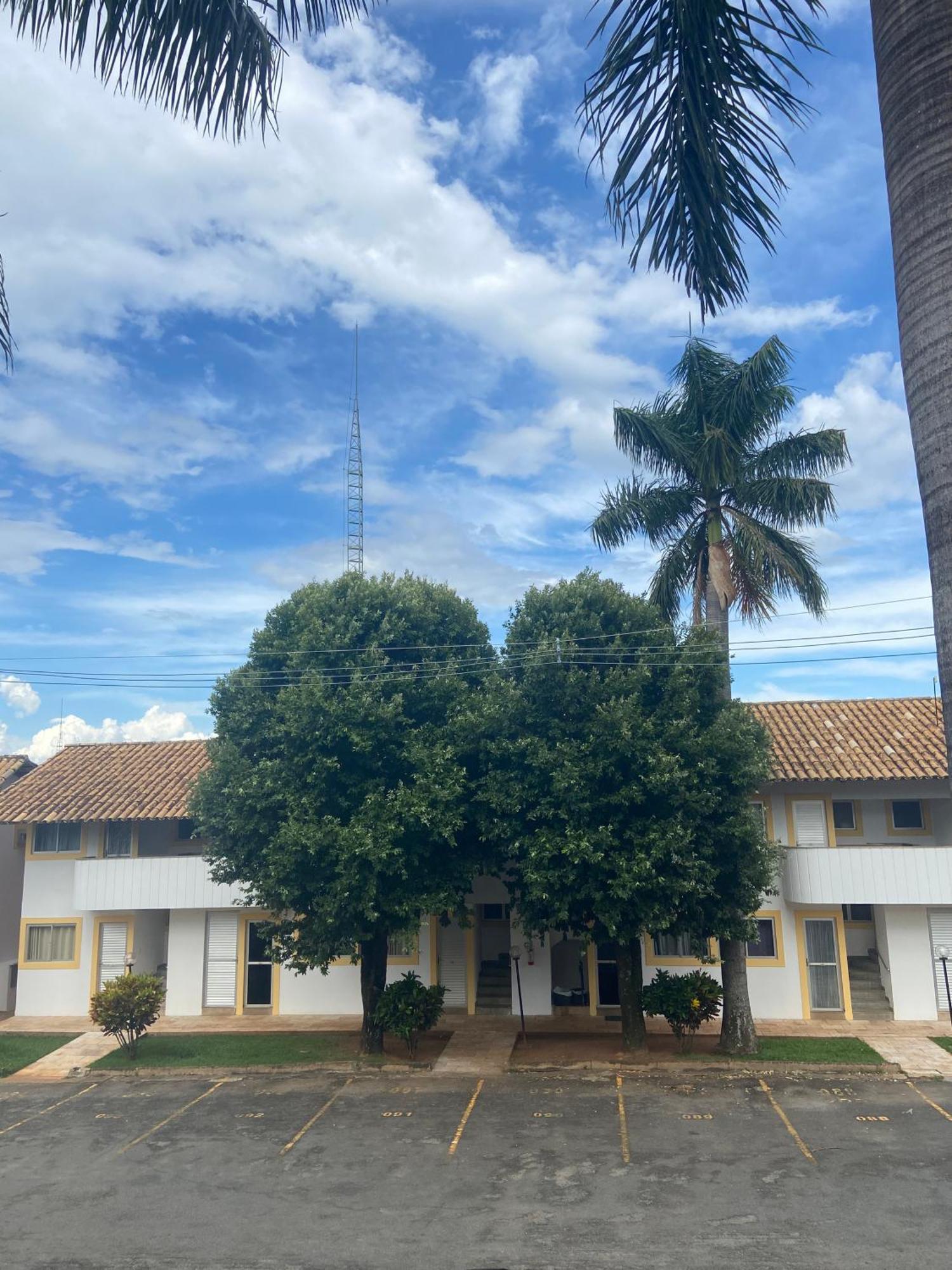 Apartamento Diroma Resort Caldas Novas Exterior photo